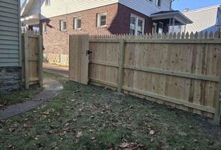 6' Privacy Natural Pressure Treated Wood/ (1) 4' gate with Wood / Wood Privacy pickets to be gothic top