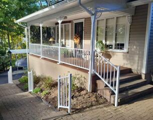 Gloss White 36" Tuscany C-10 Aluminum Railing/ Textured Brown 36" Tuscany C-10 Aluminum Railing