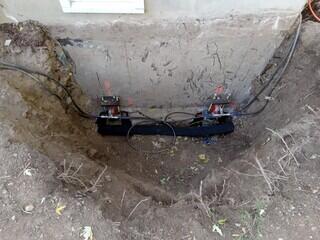 Daisy chain hydraulics