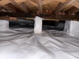 CleanSpace provides a clean, bright crawlspace that is safe from moisture, mold, termites, or pests.