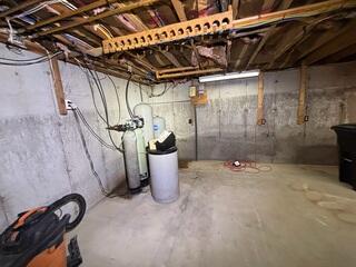 Basement Before Insulation