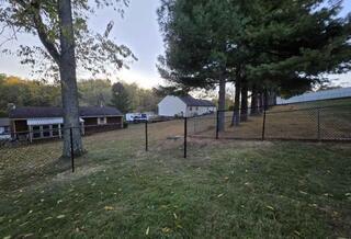 5' High Black Chain Link Fence/ (1) Double 8' gate