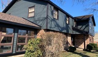 Built to withstand, designed to impress. James Hardie Siding.