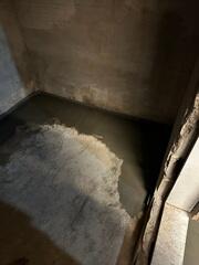 Tight Space Water Drainage