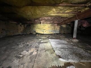 Crawl Space Moisture