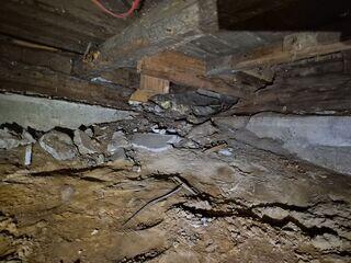 Repairing a crawl space in Herouxville, QC
