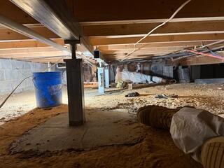 Sagging Crawl Space in West Chester, PA