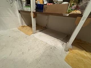 Towels To Absorb Water Seepage