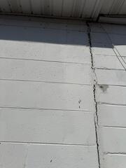 Exterior Wall Cracks