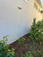 Concealing Push Piers