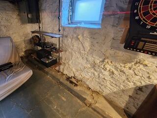 Signs of Foundation Settlement