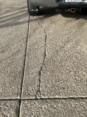Concrete Driveway Crack Caused by Settlement in Midway UT