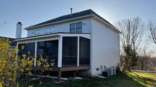 Screened-in porch
