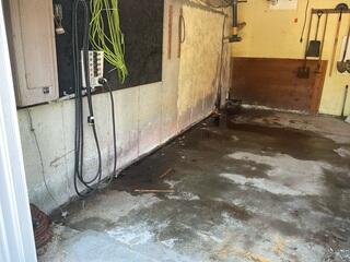 Garage Wall Crack