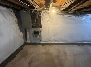 CleanSpace Vapor Barrier & WaterGuard Drainage System