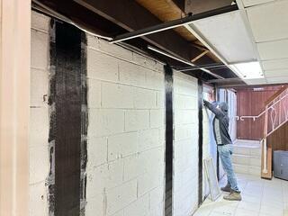 Wall Straps