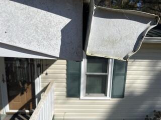 Gutter seperating from the home.