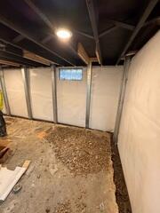 Vapor barrier and static beam installation
