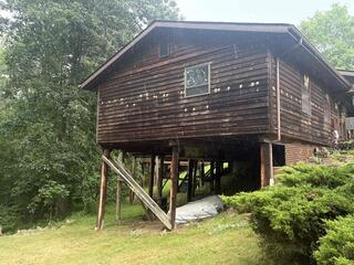 Injection Foam Insulation with Wood Siding