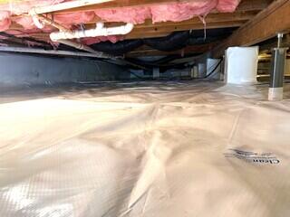 CleanSpace Vapor Barrier and SmartJacks