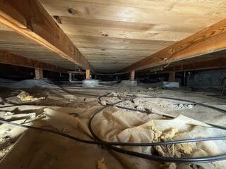 Crawl Space Encapsulation Puts an End to Cold Interior Floors - Portland, OR