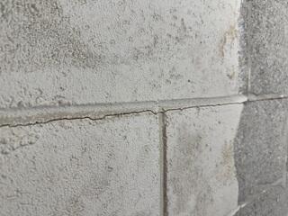 Wall Cracks