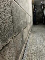 Wall Cracks