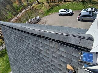 No Screws & It's Solar Powered