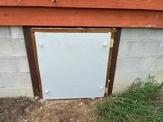 Everlast Crawl Space Door