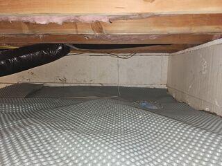 Crawl Space with Drainage Matting