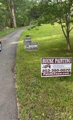 Signs Up!