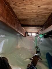 Encapsulated Crawl Space With Moisture Barrier