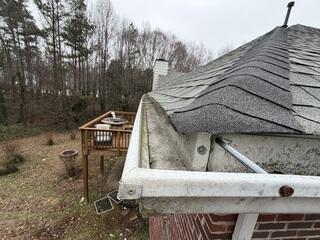 Gutters open all around the home