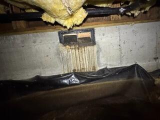 Water Intrusion Through Crawl Space Vent