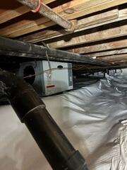 Crawl Space Moisture Control System in Manhattan Beach