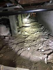 Crawl Space Before Encapsulation in Los Angeles, CA