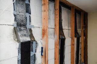 Wall Straps