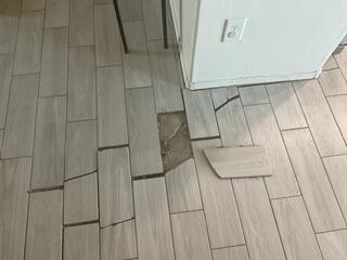 Interior Cracks at a Rio Rico Residence